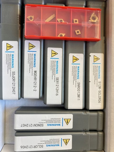 ZESTAW NOŻY TOKARSKICH SKŁADANYCH NÓŻ TOKARSKI PŁYTKI 12 x 12 mm 7 szt.